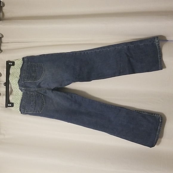 Old navy maternity jean capris size small color blue - Picture 3 of 3